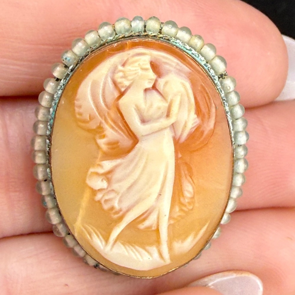 Vintage Fairy Cameo Brooch Pendant READ